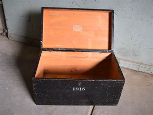 Vintage Ships Storage Trunk