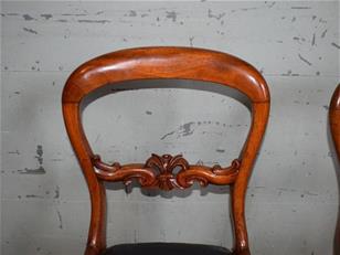 4 Mahogany Balloon Back Chairs zx2127