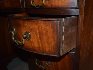 Mahogany Serpentine Pedestal Desk