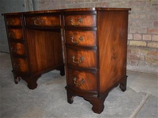 Mahogany Serpentine Pedestal Desk