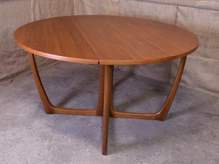 Beithcraft Teak Dining Set